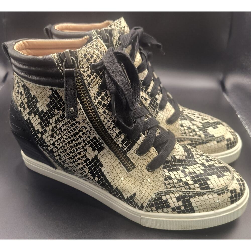 Linea Paolo Niya Snakeskin Wedge Sneaker - Size 7M